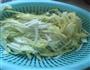 酸辣白菜的做法图解1