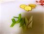 红烧肉烧扁豆马铃薯的做法图解2