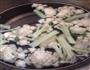 干锅有机花菜的做法图解1