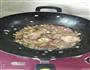 猪肉烩酸菜的做法图解3
