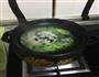 香菇黑木耳青菜瘦肉粥的做法图解1