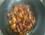 红烧肉炖土豆的做法图解12