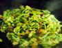 小炒花菜与肉片的做法图解5