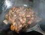 土豆豆角炖五花肉的做法图解7
