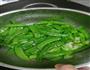 腊肠炒荷兰豆的做法图解2