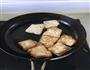 香煎嫩豆腐炒肉片的做法图解2