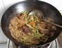 豆角风肉焖面的做法步骤16