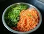 芹菜胡萝卜水晶肉饺的做法图解2