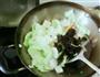 白菜炖豆腐的做法图解3