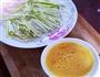 鸡蛋炒蒜苗的做法图解1