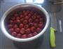 山楂酱的做法图解1