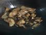 闭风儿菜炒腊肉的做法图解2