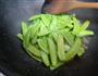 荷兰豆炒肉的做法图解5