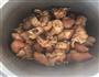 花生炆猪手的做法图解5