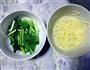 土豆丝韭菜炒豆芽的做法图解2