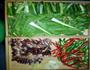 荷兰豆炒腊肉的做法图解2