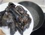 枸杞红枣乌鸡汤的做法图解2