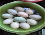 流油咸鸭蛋的做法图解2