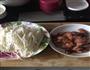 金针菇炒肉片的做法图解1