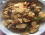 香菇豆腐花生的做法图解3