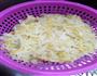 猪肉酸菜馅饺子的做法图解2
