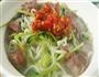 电饭锅豆芽香肠面的做法图解4