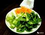 终于尝到了世界上最火辣女人的味道-老干妈青菜虾仁炒饭的做法图解4