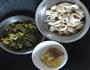 酸菜炒肥肠的做法图解4