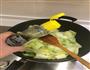 白菜肉丸烩粉丝的做法图解3
