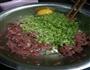 芹菜牛肉饺子的做法图解1