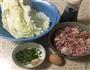 白菜猪肉卷的做法图解1