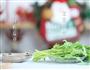 蒿菜圣诞树 宝宝辅食微课堂的做法图解1