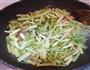 新手每日一菜-芹菜炒肉的做法图解5