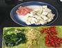 红烧肉末豆腐丁的做法图解1