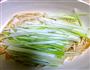 炝拌干豆腐的做法图解2