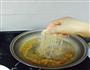 十一个月宝宝辅食胡萝卜肉末面条的做法图解5