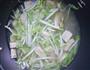 冻豆腐炖白菜的做法图解7