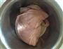 海鲜菇猪肚汤的做法图解2