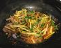 芹菜炒牛肉丝的做法图解9