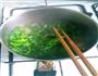 荠菜冬笋年糕的做法图解2