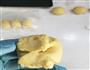 蛋黄酥的做法图解7