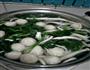 菠菜鸡丸汤的做法图解2
