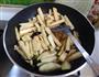 肉末茄子粉丝煲的做法图解11