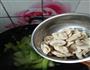 口蘑炒油菜的做法图解5