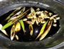 炒黄豆的做法图解1