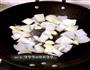 三汁焖锅，嘎巴锅的做法图解2