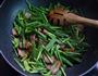 藜蒿炒腊肉的做法图解8