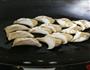 煎饺的做法图解3