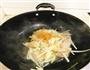 蒜苗腊肉炒土豆丝的做法图解6