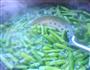 香菇豆角的做法图解2